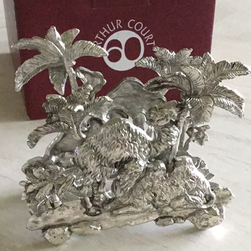 RARE NEW Arthur Court Camel Napkin Holder - Picture 1 of 6